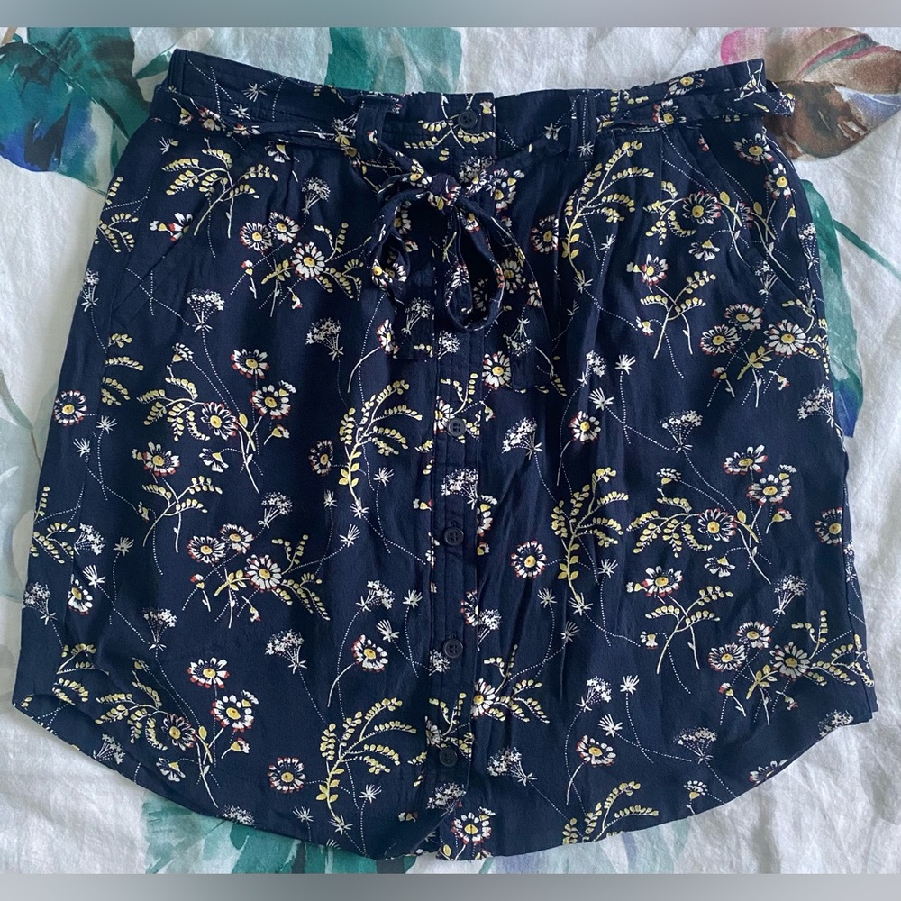 Navy Floral Button-Front Drawstring Skirt